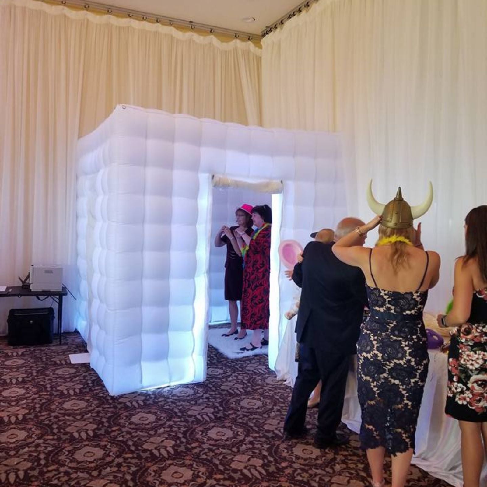 Inflatable Photo Booth with LED Light for Event Weddings Photo Booth T ...